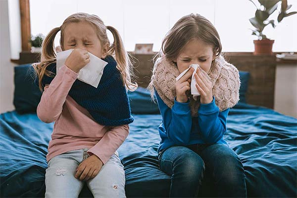 ابتلا به سرماخوردگی کودکان با تماس مستقیم با فرد آلوده